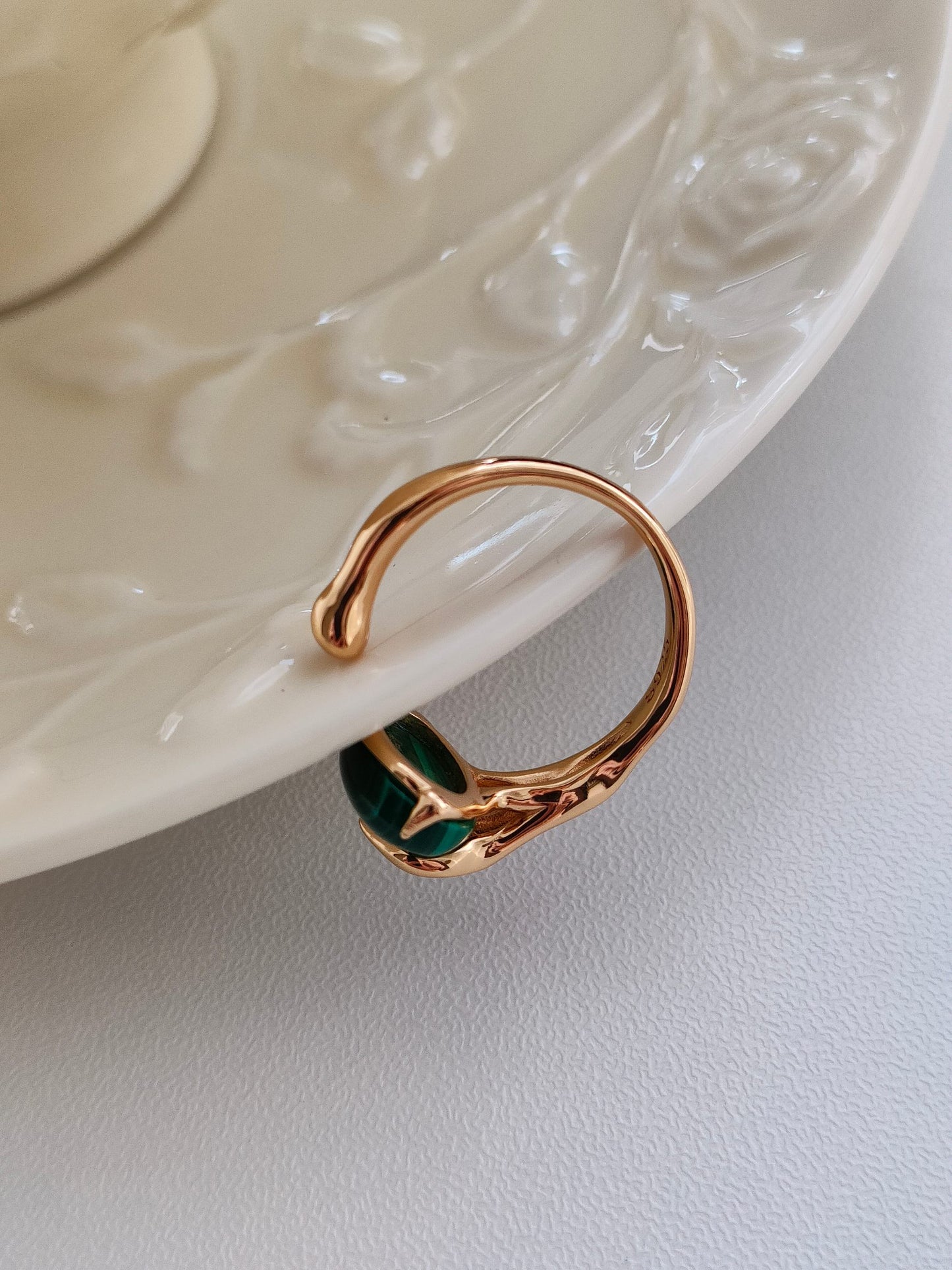 Malachite Ring of the Silent Sea | 18K Gold-Plated Sterling Silver