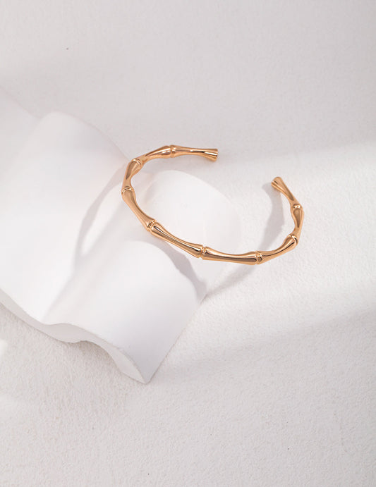 How to Tell If Silver Jewelry Is Real or Fake: 6 Easy At-Home Tests