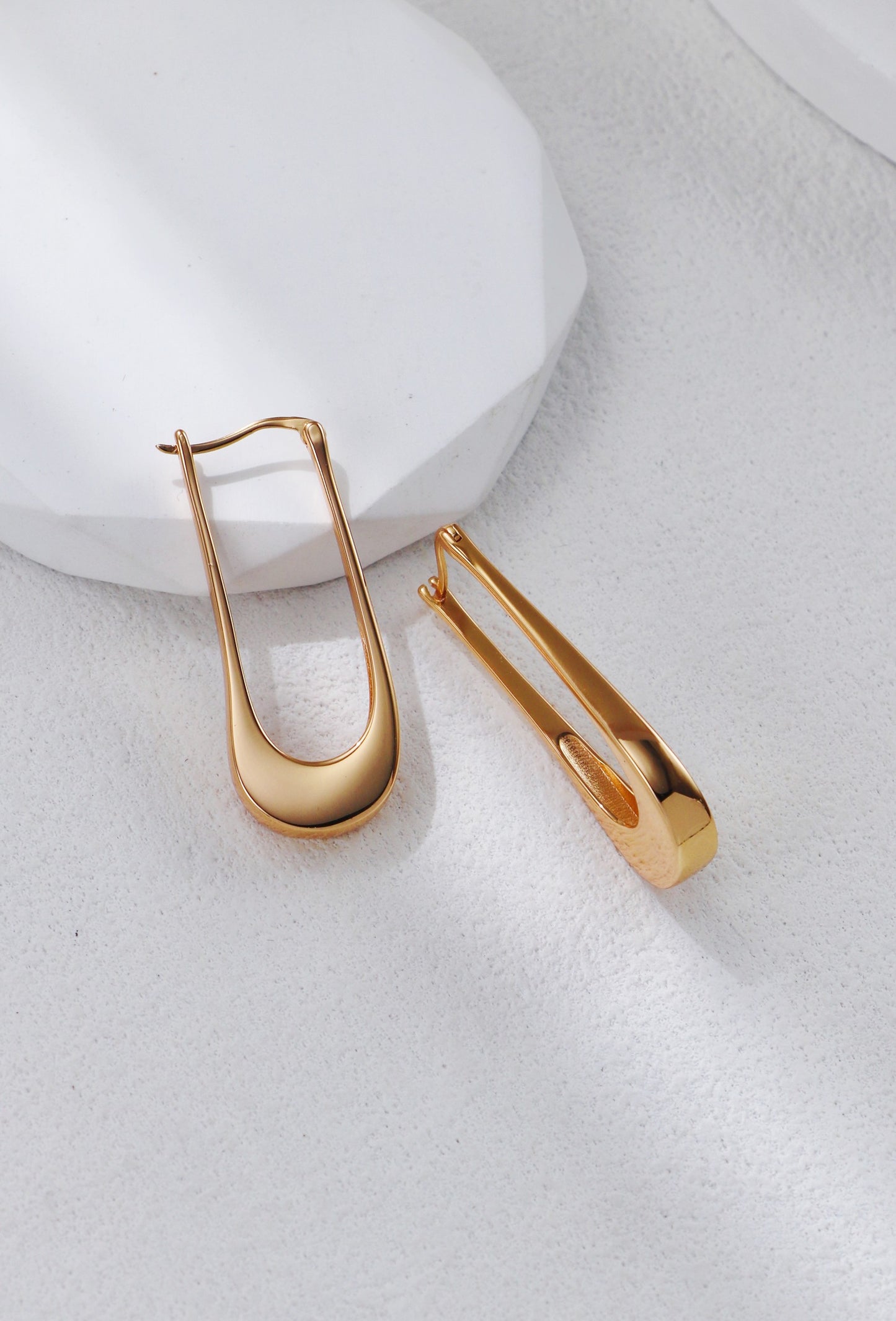 Tide Curve Earrings | 925 Sterling Silver / Gold Plated – Silent Sea Series